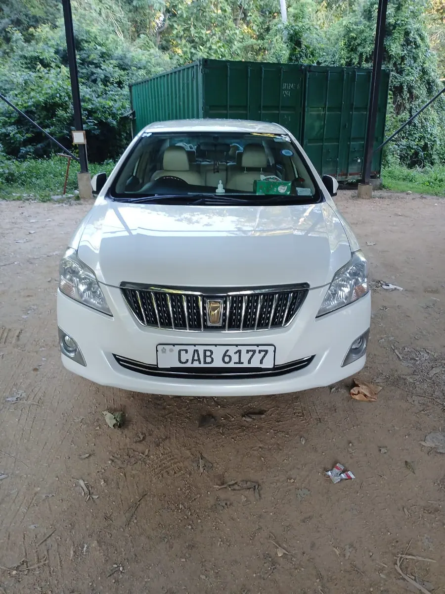 Comfort Sedan available for private Sri Lanka tours