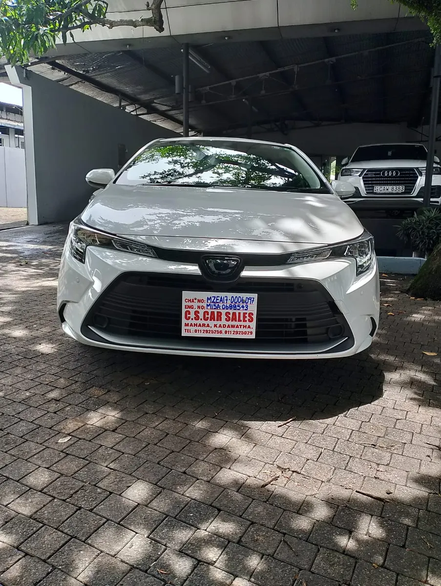 Modern Sedan available for private Sri Lanka tours